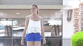 巨乳熟女のビデオセットで男を食べる エロ ...