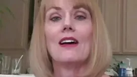 ソフトコアシーンと悩殺タラリード裸 女性 ...