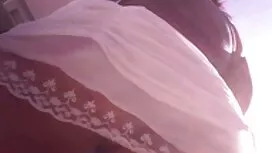 与える離れて負荷の精液内部の彼の妻 女性 ...