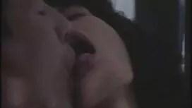 温泉は若い金髪を与えblowjobと与え ...