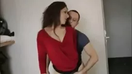 女性はこのコックにこのポルノに立っている ...