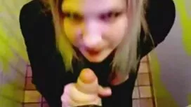 黒の新しい寮と与えhandjob 無料  ...