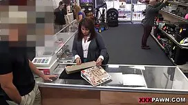 美しい女性のメガネが食べられます 女性  ...